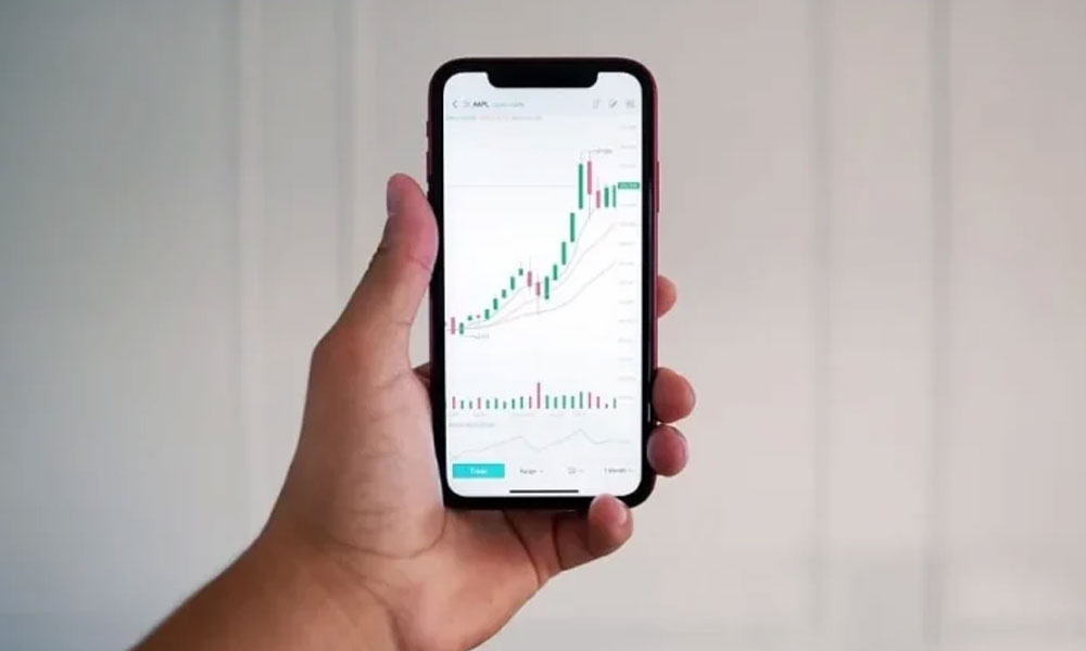 بهترین گوشی برای ترید کدام است؟ | اترامارت